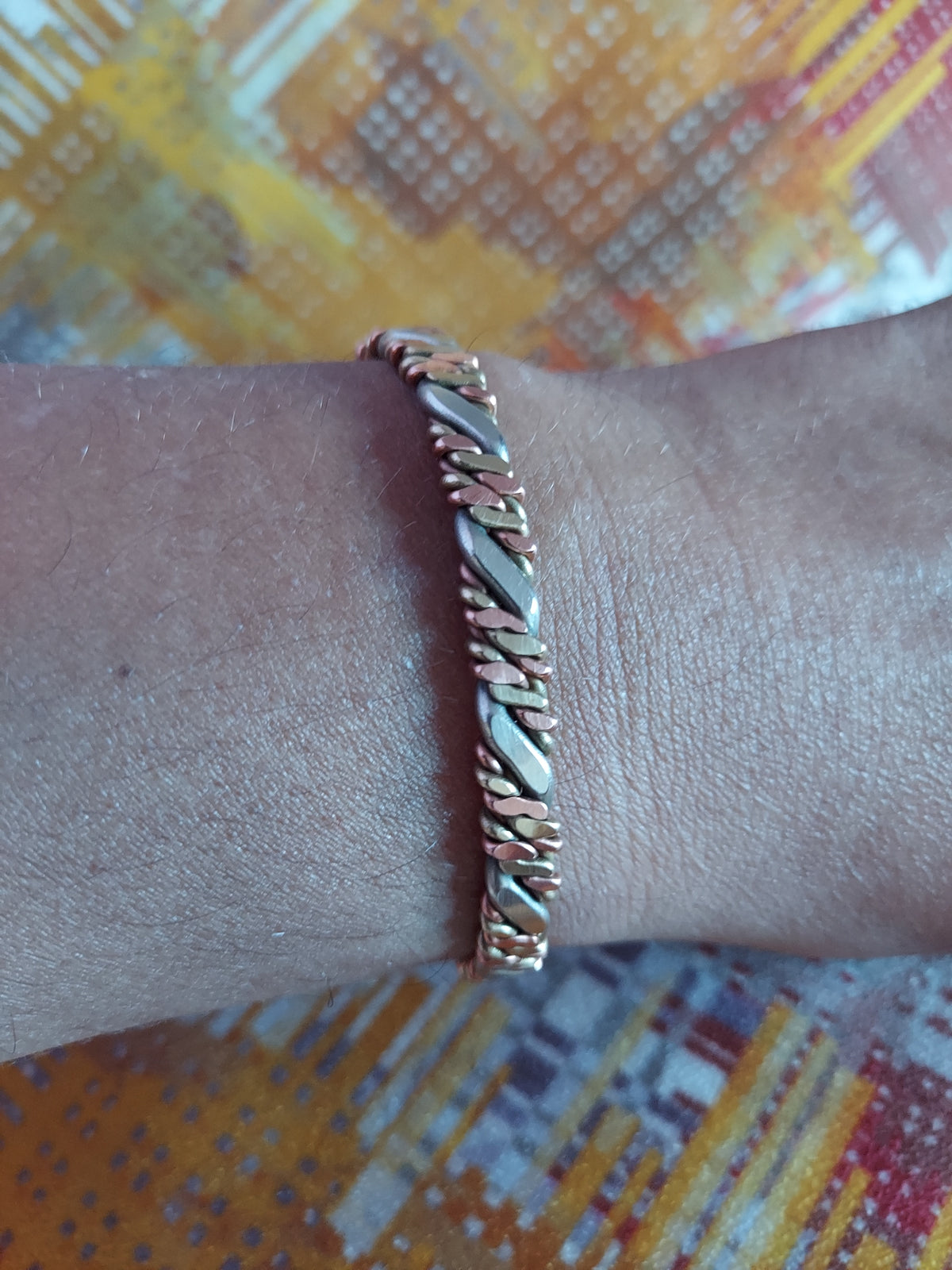 Bronze Diamond Pattern Gold Bangle