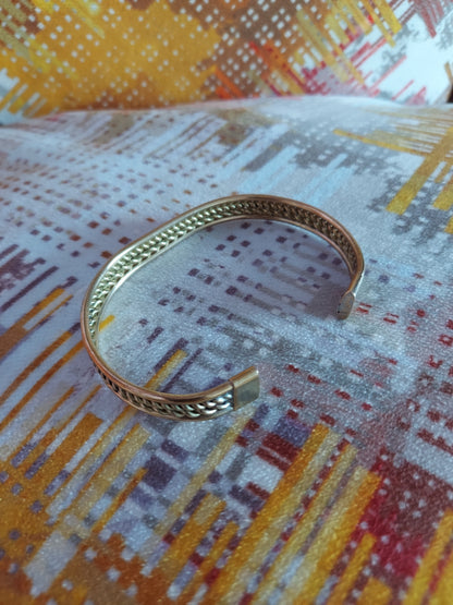 Bronze Elegant Gold Bracelet