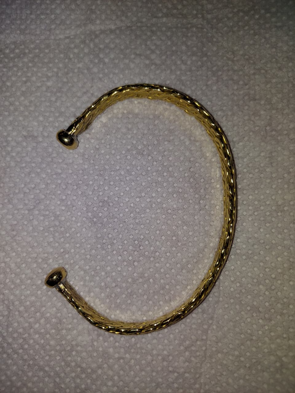 BRACELET